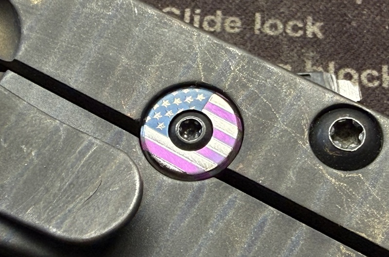 US Flag LBS Button image