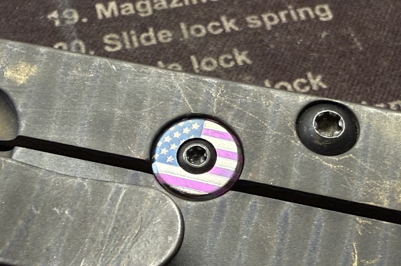 US Flag LBS Button image